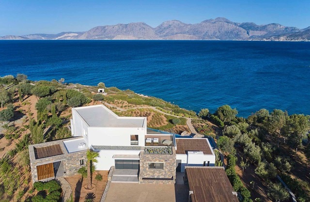 Wonderful Crete Villa | Seafront Villa Seraphis | 6 Bedrooms | Private Heated.