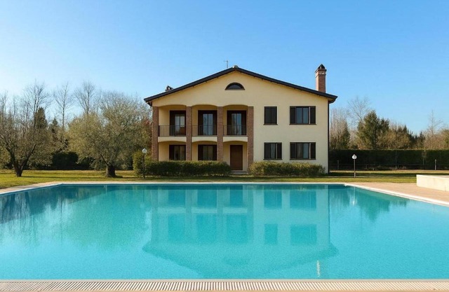 Wonderful private villa with WIFI, private pool, hot tub, TV, terrace and panoramic view