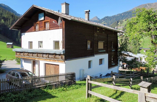 Wonderful private villa for 15 guests with WIFI, TV, terrace and parking