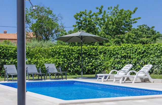 Wonderful private villa for 6 people with private pool, A/C, WIFI, TV and terrace