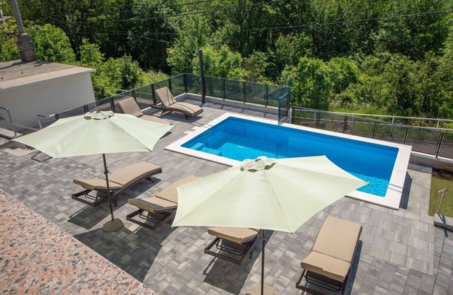 Wonderful private villa for 10 guests with A/C, private pool, WIFI, TV and terrace