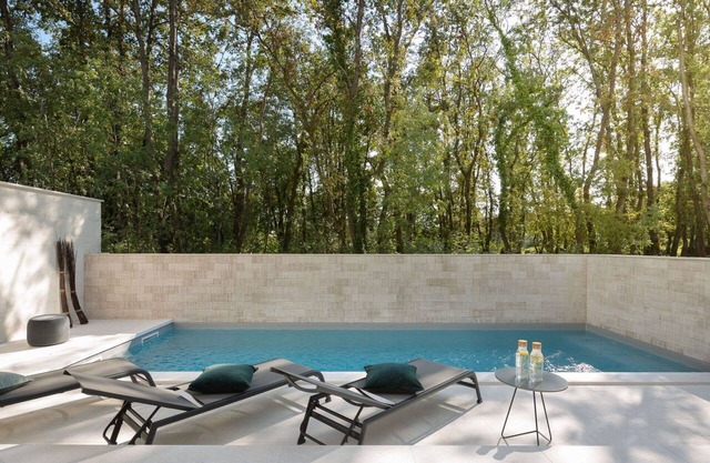 Wonderful villa for 10 guests with A/C, WIFI, private pool, TV and terrace