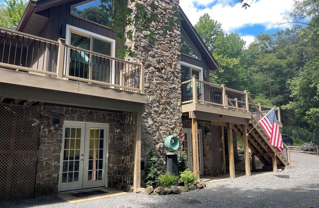 Woodland Oasis - Quick access to the Potomac River and the C&O Canal Tow Path!