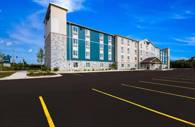 WoodSpring Suites Chicago Addison