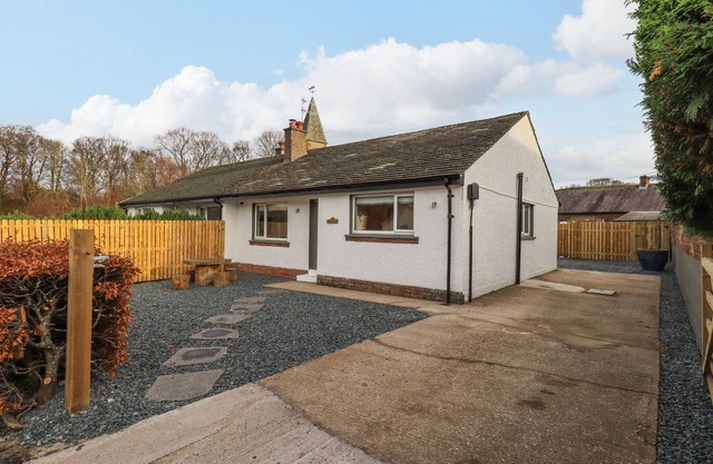 WOODVIEW, with open fire in Pooley Bridge