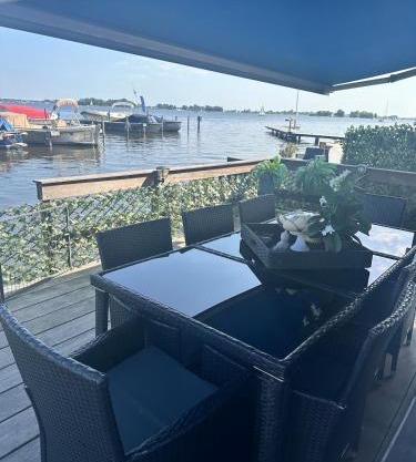 woonboot de dobber loosdrechtse plassen 6-8 personen
