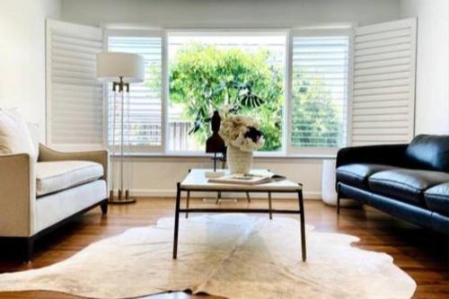 Wow! Great Location! Best 4 BR 3 BA House for Family Reunion Wedding Work Group