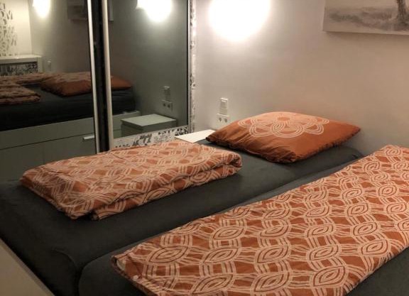 Wunderschönes 2 Zimmer Apartment Zentrum Goldstadt