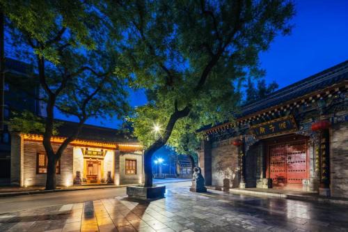 Xi'an Bell and Drum Tower Yongning Gate Lanfeng Hotel