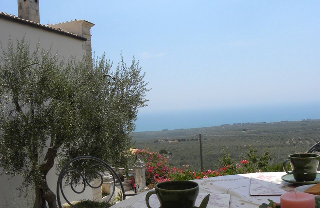 XIXth century VILLA BASSO in Gargano- holiday rental overlooking the sea
