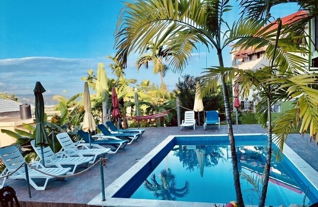 YD Rooftop Lounge ocean view salt water pool with mountain view large 2bdrm