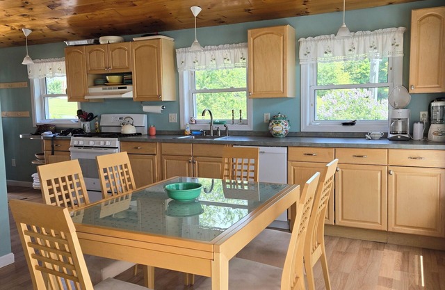 Year-round house, Lakes Region, Winnisquam NH.