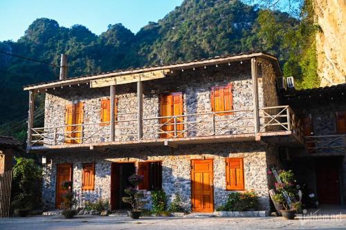 Yen Nhi Homestay Ban Gioc