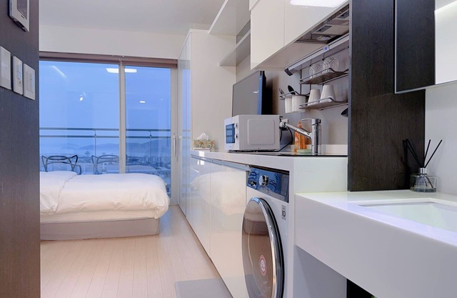 Yeongjong Shine Hotel