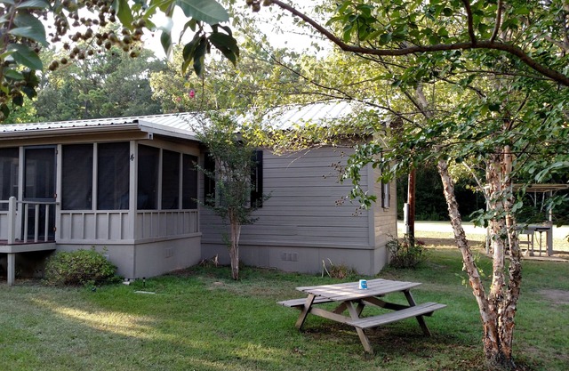 You will love this quaint cabin on Lake Sam Rayburn, Tx -#4