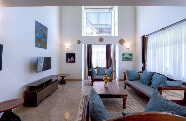 Your Affordable Escape by the Beach – Perfect for Couples, Families & Groups,
