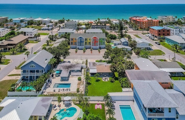 Your Cozy Beach Retreat Just 5 Minutes from the Sand!