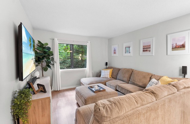 Your Cozy Clemson Condo