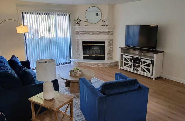 Your Cozy Condo in a hidden oasis!