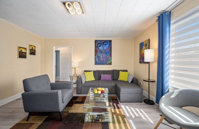 Your home in the Heart of Vancouver Island - Upper Suite