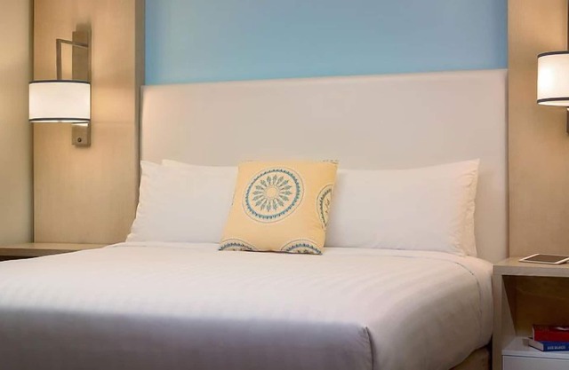 Your Home Away From Home! 3 Comfortable Units, Free Parking, Pets Allowed