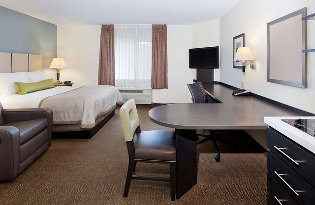 Your Relaxing Getaway Awaits! Family-friendly Room w/Kitchen, Free Parking
