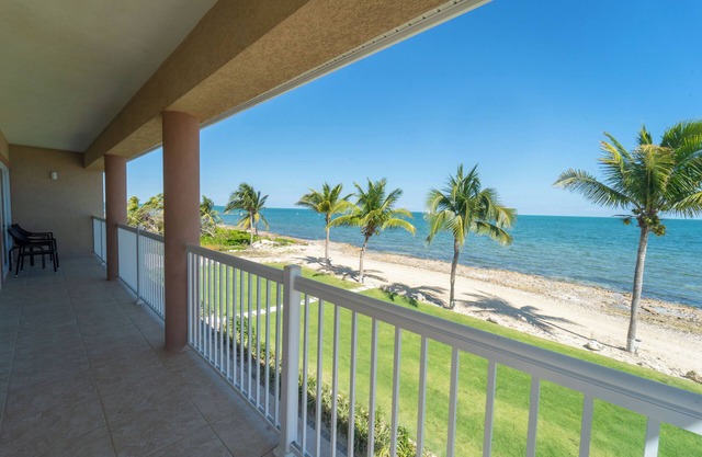 Your Relaxing Getaway Awaits! Oceanfront, Outdoor Pool, Pets Allowed