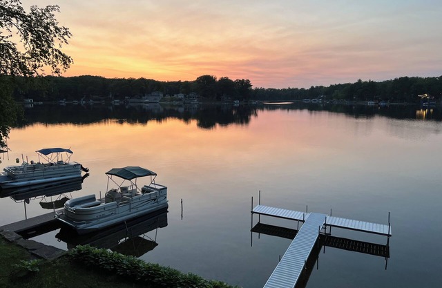 Your rustic lakeside retreat awaits at Goldens on the Lake!
