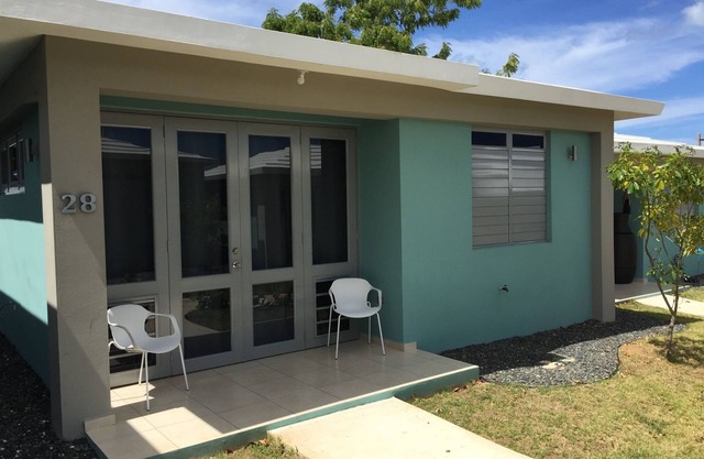 Your Tropical Retreat in the Heart of Boqueron, WiFi, full A/C, Wi-Fi, sleeps 6