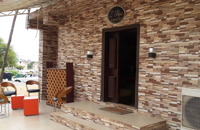 Z'Bass Hotel & Resort