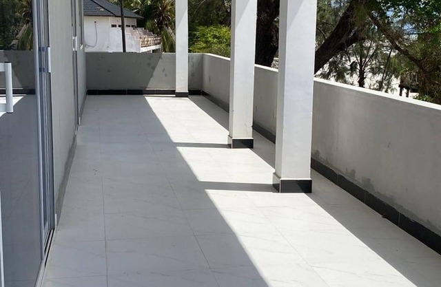 Zanzibar Bliss – Uroa Beachfront 2BR Retreat with Balcony & WiFi