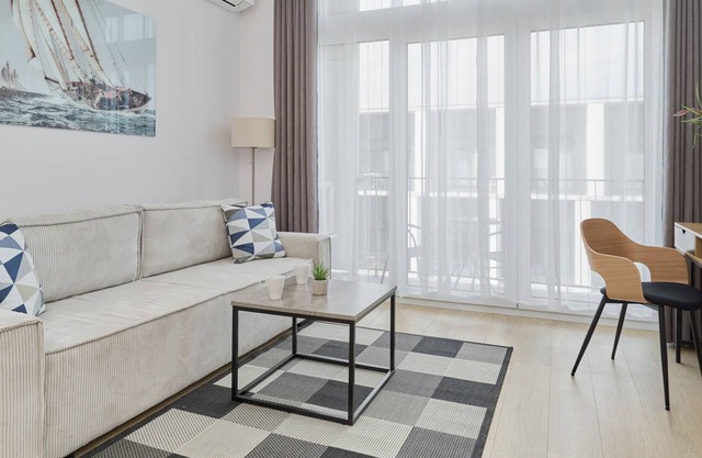 Zarembowicza 33 | Wifi, A/C, Studio for 3 guests, Balcony, Wroclaw