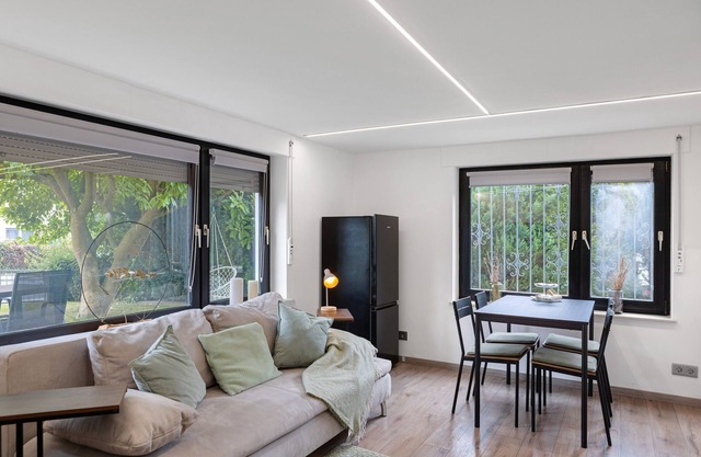 Zentrumnahe ferienwohnung mit garten und stellplatz