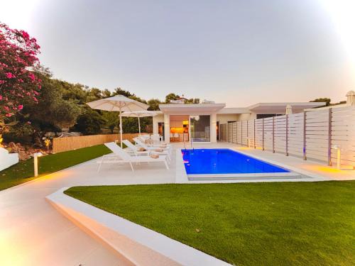 Zorbas Family Villas