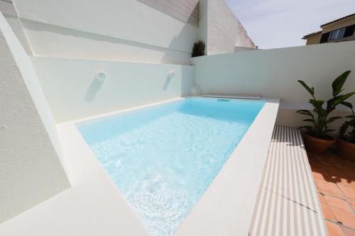 Zu s House Private pool near the Beach