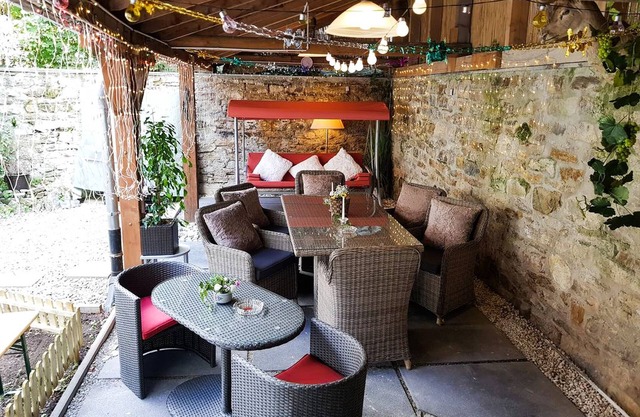 Zweibettzimmer mit Gemeinschaftsbad