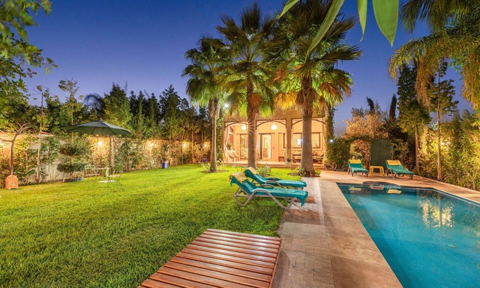 Ait Faska Villa | Évasion Bio-chic, Piscine Chauffée, Ferme Bio et Vue Époustouflante sur L'atlas