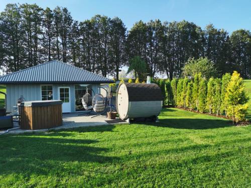 Zemgale House | 'Ābeļdārza māja'