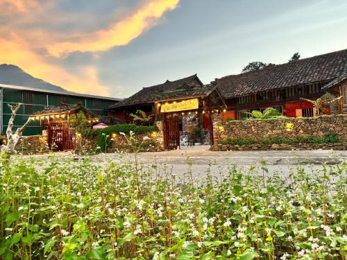 Meo Vac House | Đá Nhớ Homestay