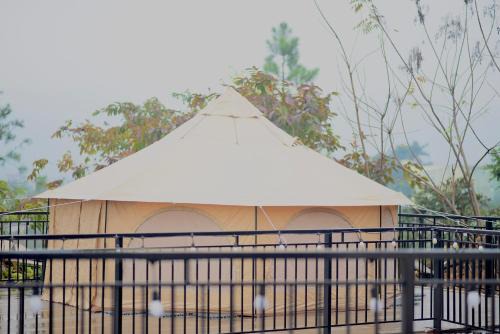 Ba Vi Cabin | Đồi Gió Retreat
