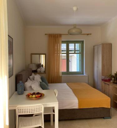 Myrina Apartment | Στούντιο σε ανακαινισμένο αρχοντικό του 19ου αιώνα, κέντρο Μύρινας