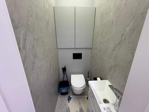 Osh Apartment | АК-кеме