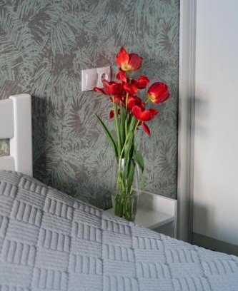 Petrovskoye Apartment | Бірюзова студія, Південний вокзал 5 хвилин