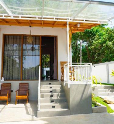 Weligama Apartment | Вилла с бассейном и видом на рисовые поля и джунгли