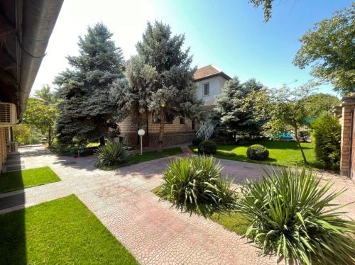 Bishkek House | Гостевой дом Шумкар Азия Guest House Shumkar Asia