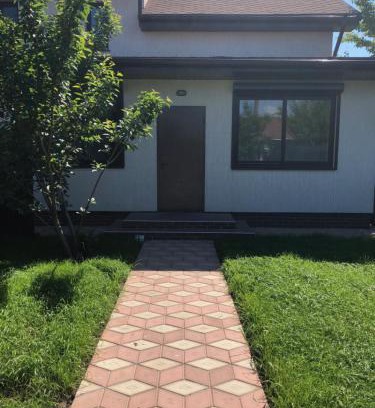 Karolino-Bugaz House | Дача