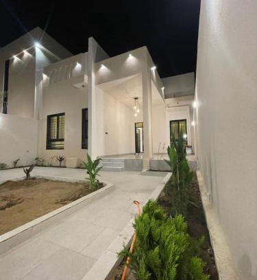 Baljurashi Ski Chalet | أعناب الفندقية
