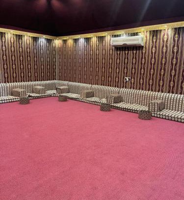 Al Riyadh Ski Chalet | استراحة رفاه قسمين