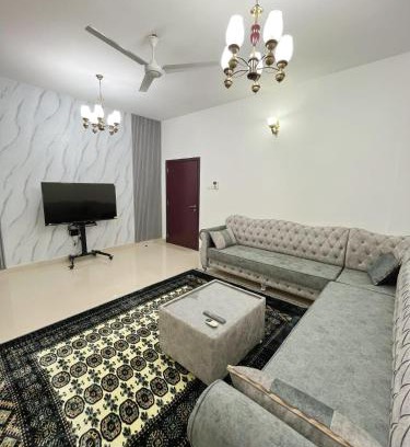 Al Ghubrah Ash Shamaliyyah Apartment | درة الغبرة للشقق المفروشة