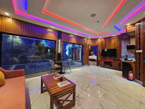 Al Shuqaiq House | شاليهات لافندر فلور الشقيق